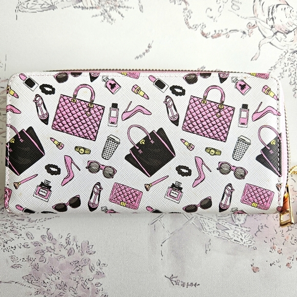 NWT!!! Chic Women's Wallet with Fashion Print - Picture 5 of 5
